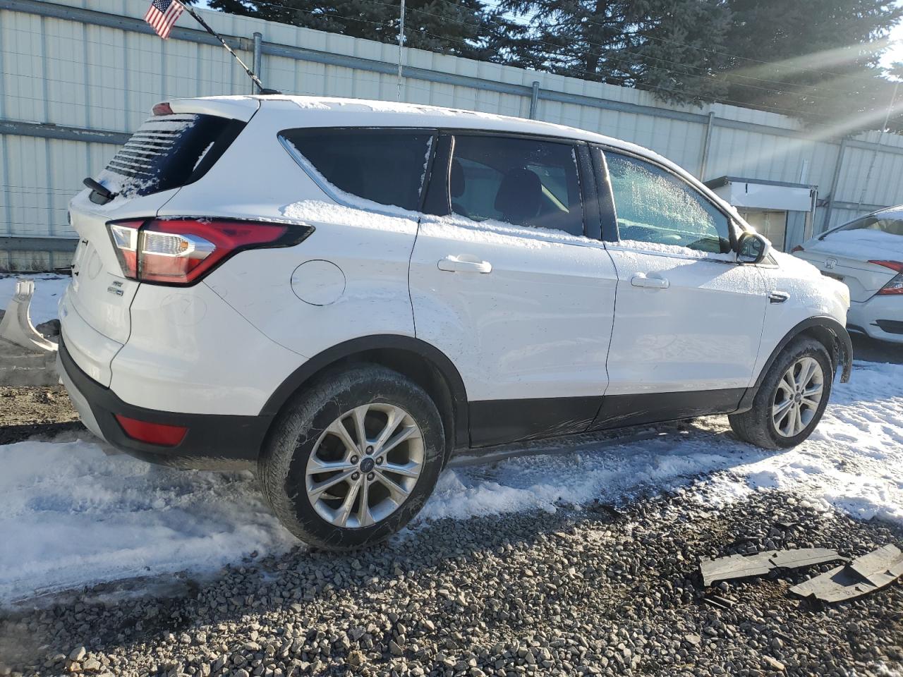 2017 Ford Escape VIN 1FMCU9GD0HUD14584 Copart auction photo, front end damage thumbnail 3