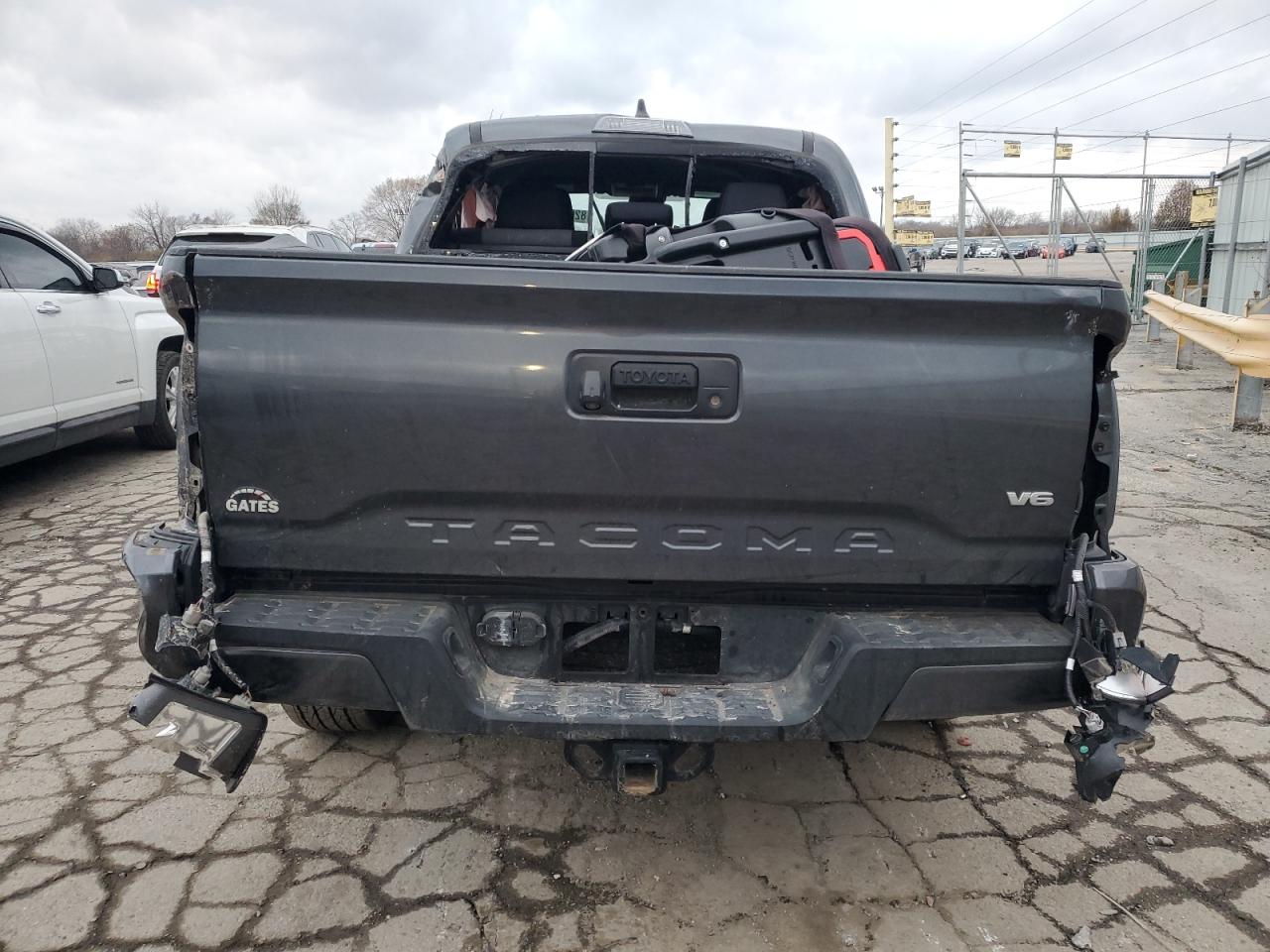 2022 Toyota Tacoma VIN 3TMCZ5AN3NM519669 Copart auction photo, rollover damage thumbnail 6