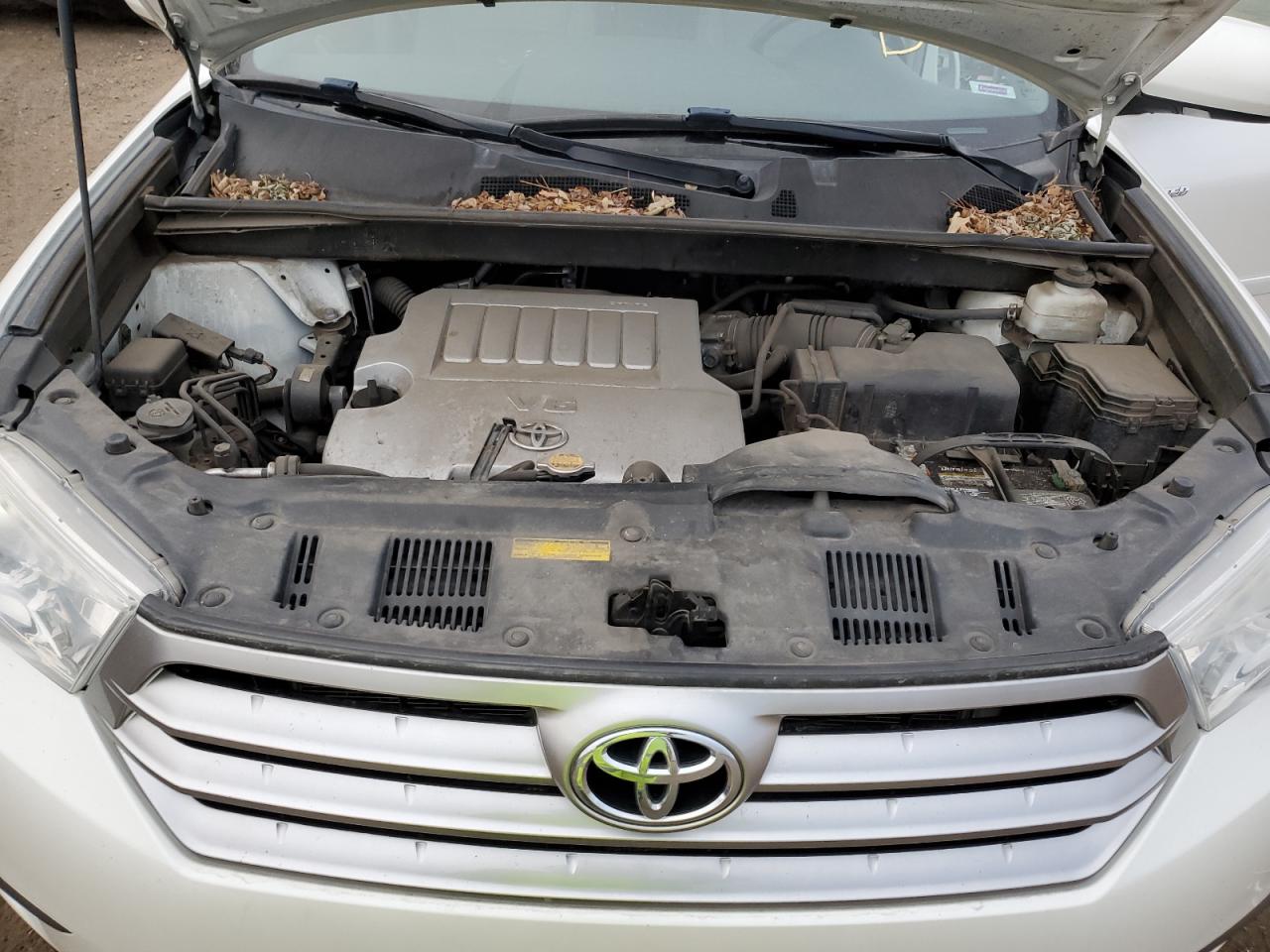 2013 Toyota Highlander VIN 5TDDK3EH9DS255132 Copart auction photo, vandalism damage thumbnail 12