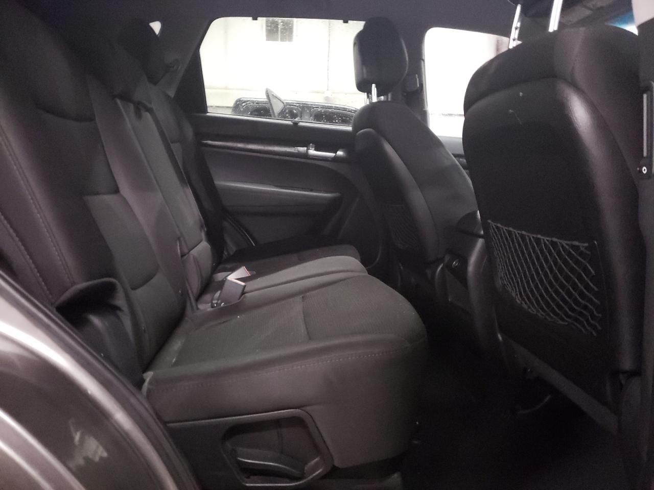 2015 KIA Sorento VIN 5XYKTDA63FG637736 Copart auction photo, front end / minor dent/scratches damage thumbnail 11
