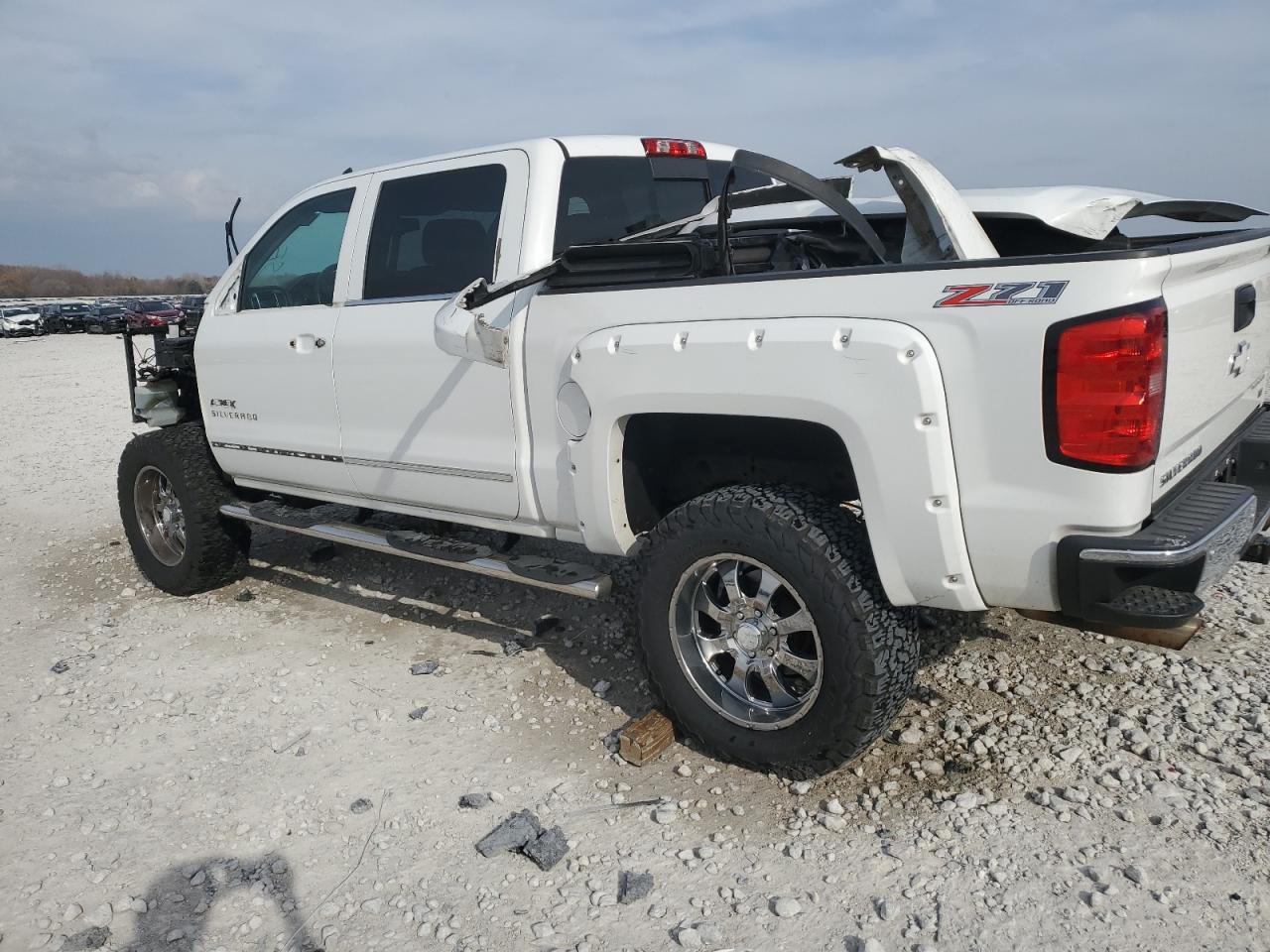 2015 Chevrolet Silverado VIN 3GCUKSEC4FG157044 Copart auction photo, front end damage thumbnail 2