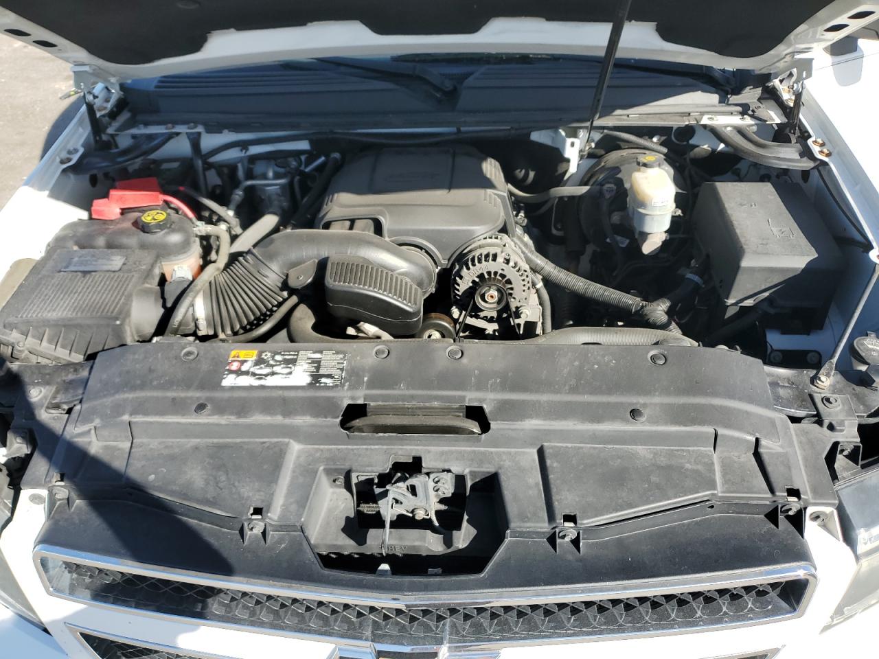 2013 Chevrolet Tahoe VIN 1GNSCBE02DR242690 Copart auction photo, front end / side damage thumbnail 14