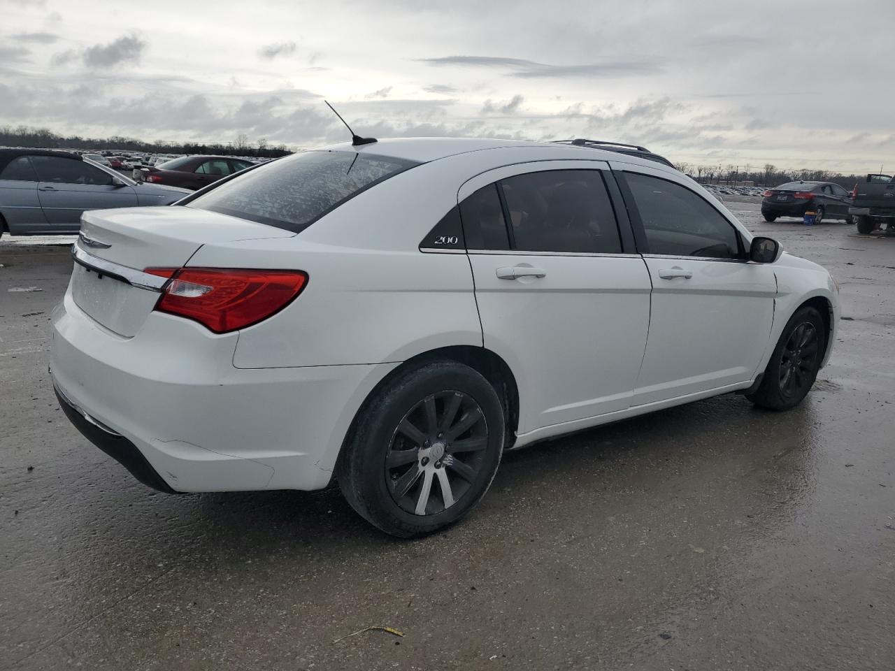 2012 Chrysler 200 VIN 1C3CCBBB3CN234966 Copart auction photo, front end / side damage thumbnail 3