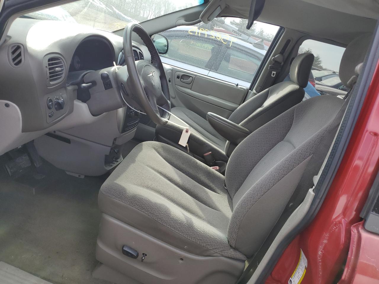 2006 Chrysler Town & Country VIN 2A4GP54L16R745988 Copart auction photo, front end damage thumbnail 7