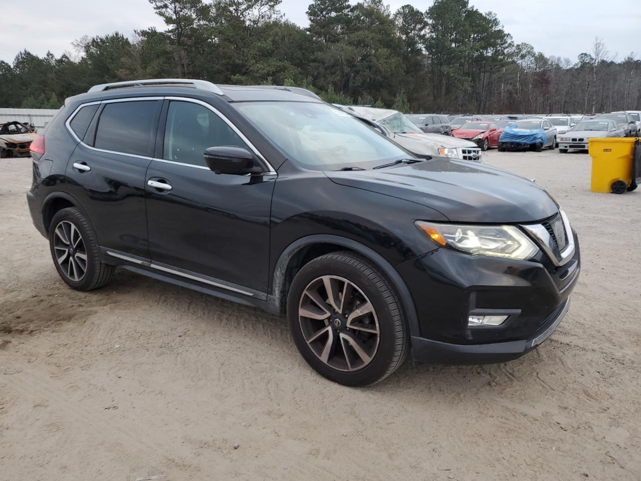 2017 Nissan Rogue VIN 5N1AT2MV4HC814994 Copart auction photo, side / front end damage thumbnail 4