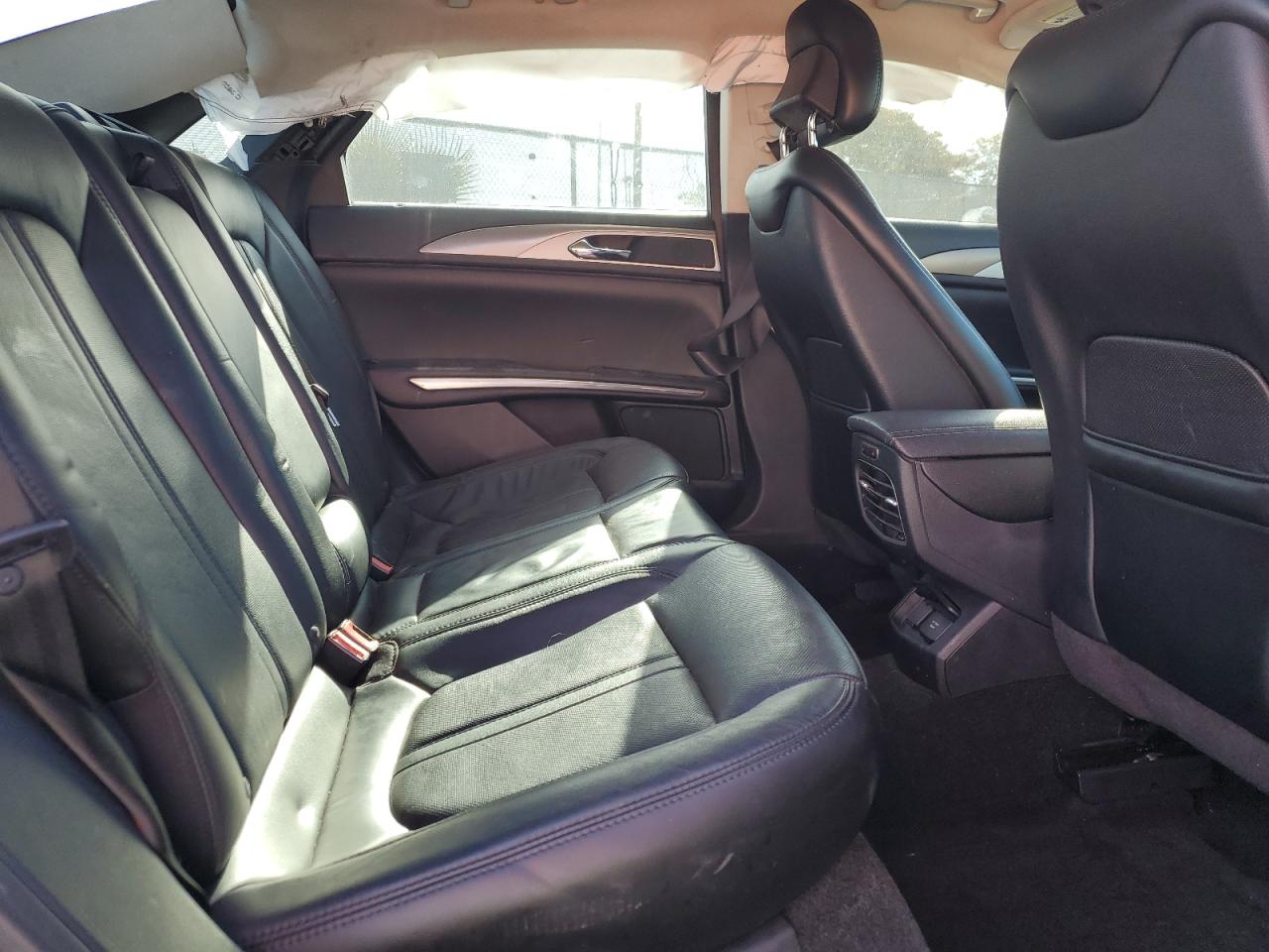 2016 Lincoln MKZ VIN 3LN6L2LU1GR600835 Copart auction photo, rear end / side damage thumbnail 11