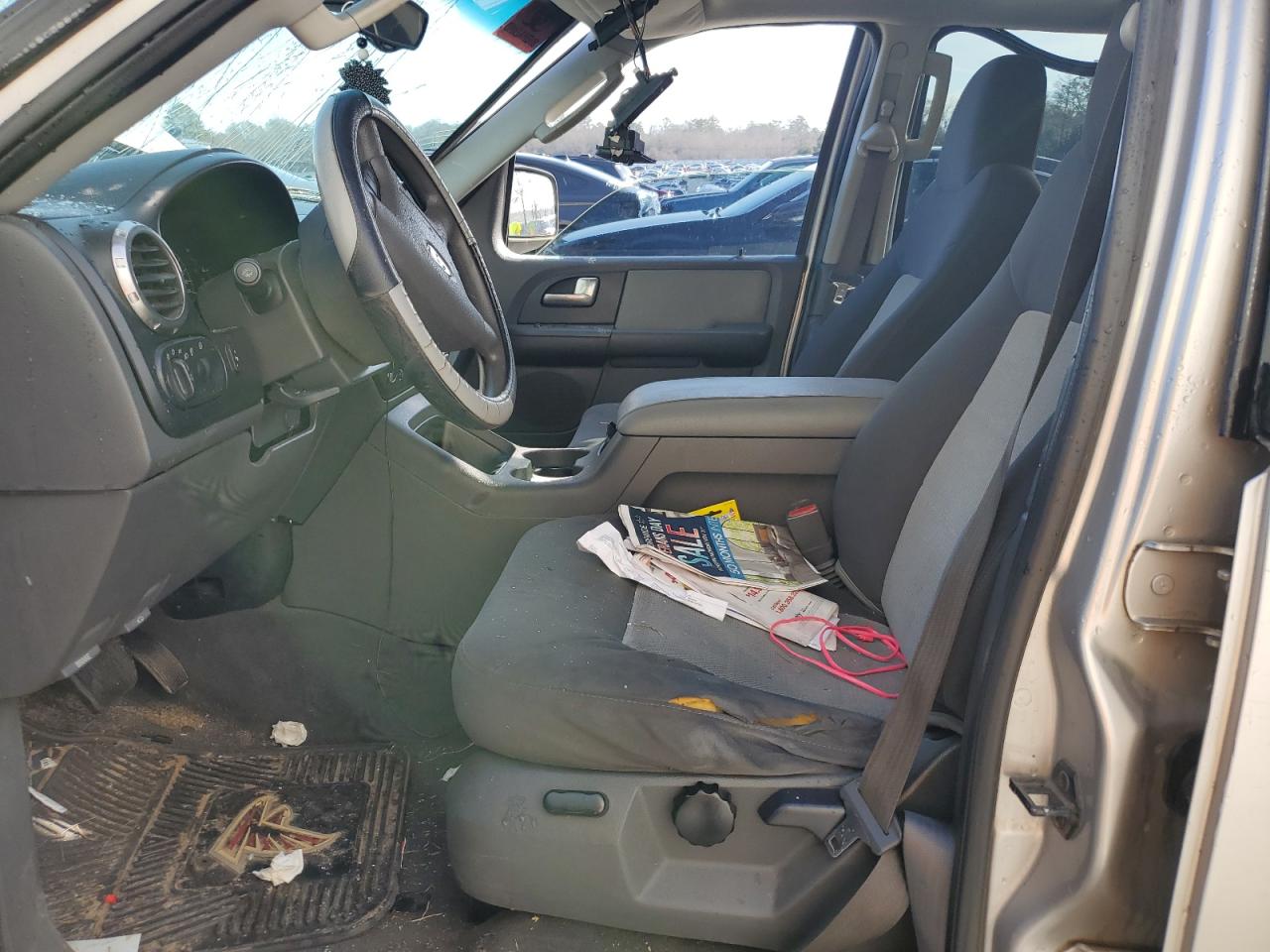 2003 Ford Expedition VIN 1FMPU15L83LB17724 Copart auction photo, rear end / side damage thumbnail 7