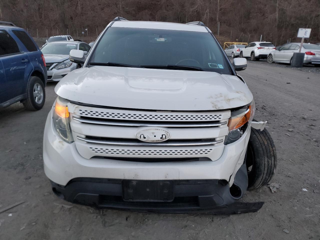 2011 Ford Explorer VIN 1FMHK8F82BGA77967 Copart auction photo, front end damage thumbnail 5