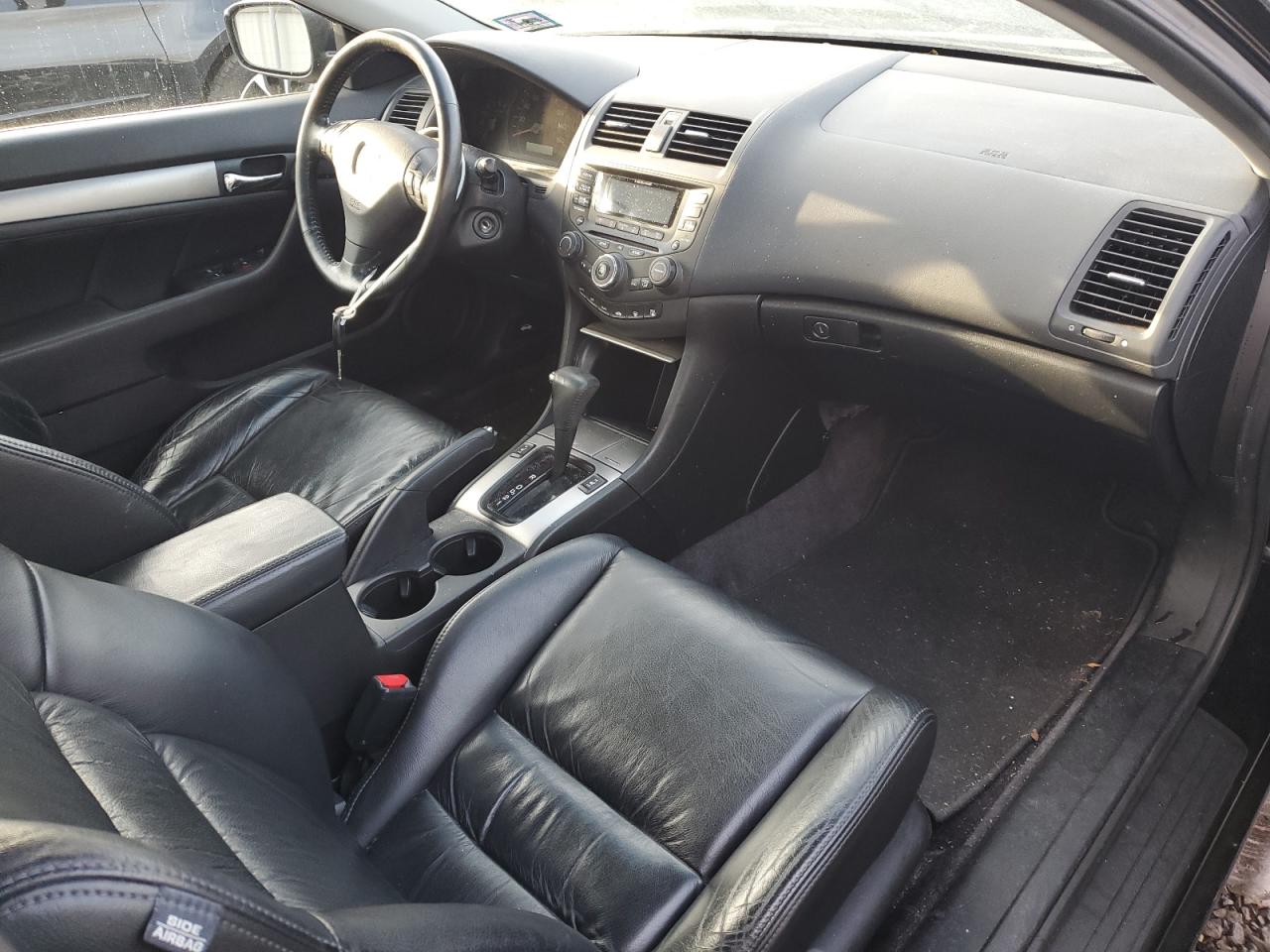 2005 Honda Accord VIN 1HGCM82685A010375 Copart auction photo, front end / rear end damage thumbnail 8