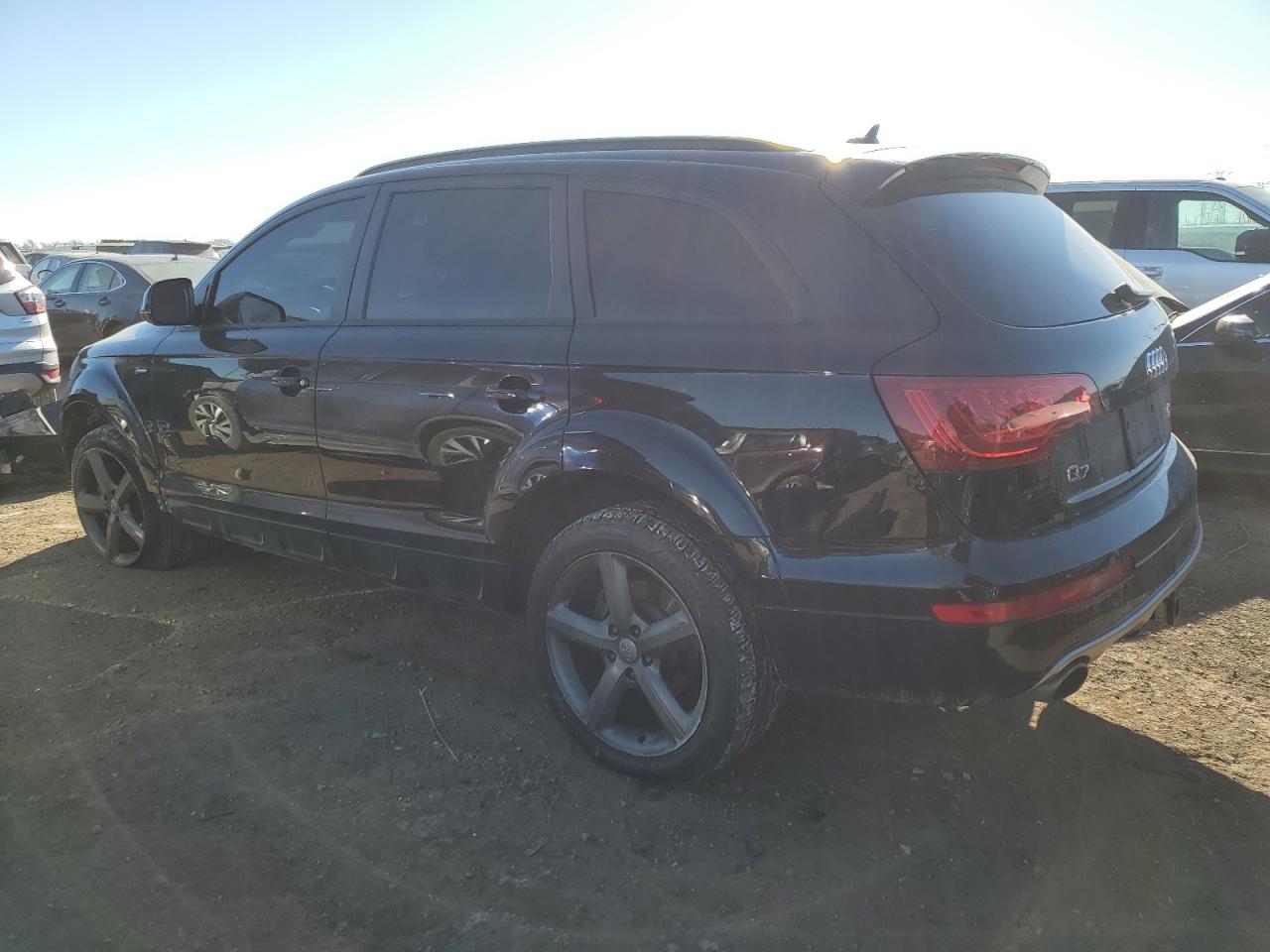 2015 Audi Q7 VIN WA1LGAFE5FD032777 Copart auction photo, front end / undercarriage damage thumbnail 2
