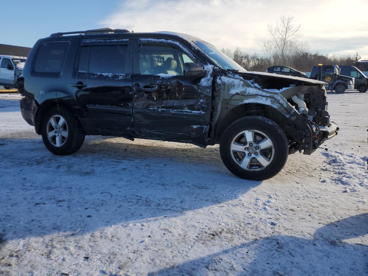 2011 Honda Pilot VIN 5FNYF4H54BB009555 Copart auction photo, front end / side damage thumbnail 4