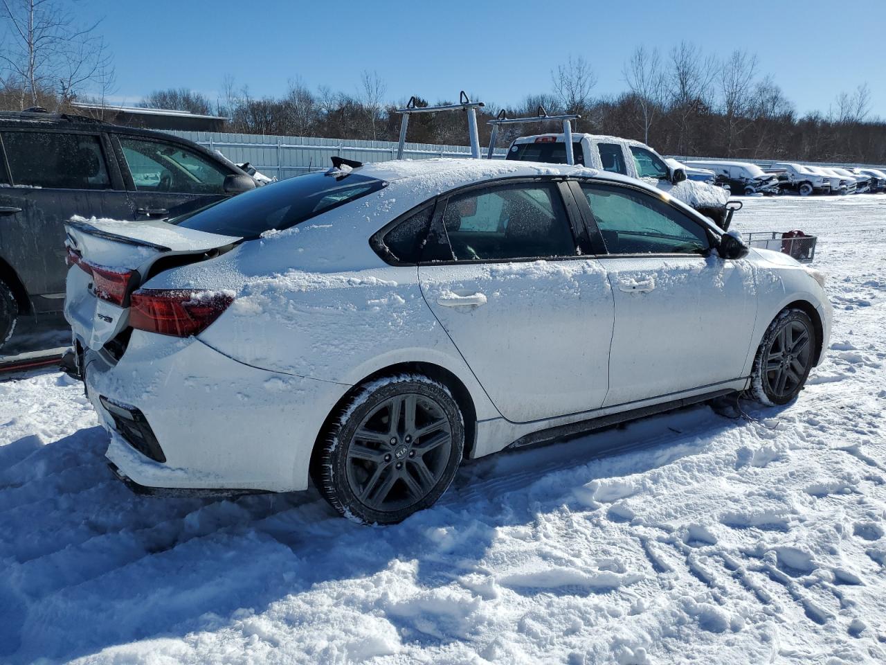 2021 KIA Forte VIN 3KPF34AD5ME376572 Copart auction photo, rear end / minor dent/scratches damage thumbnail 3