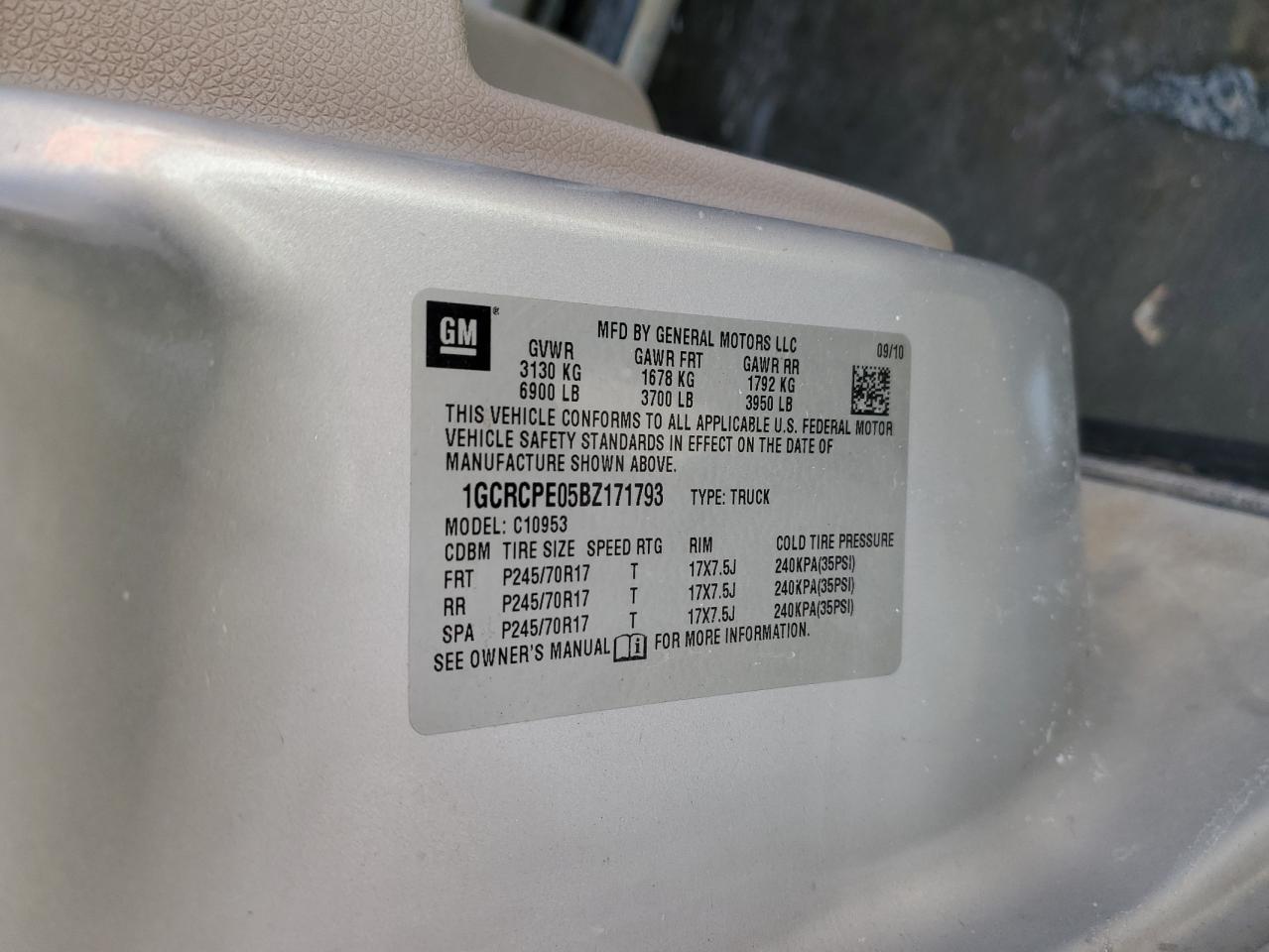 2011 Chevrolet Silverado VIN 1GCRCPE05BZ171793 Copart auction photo, rear end damage thumbnail 12