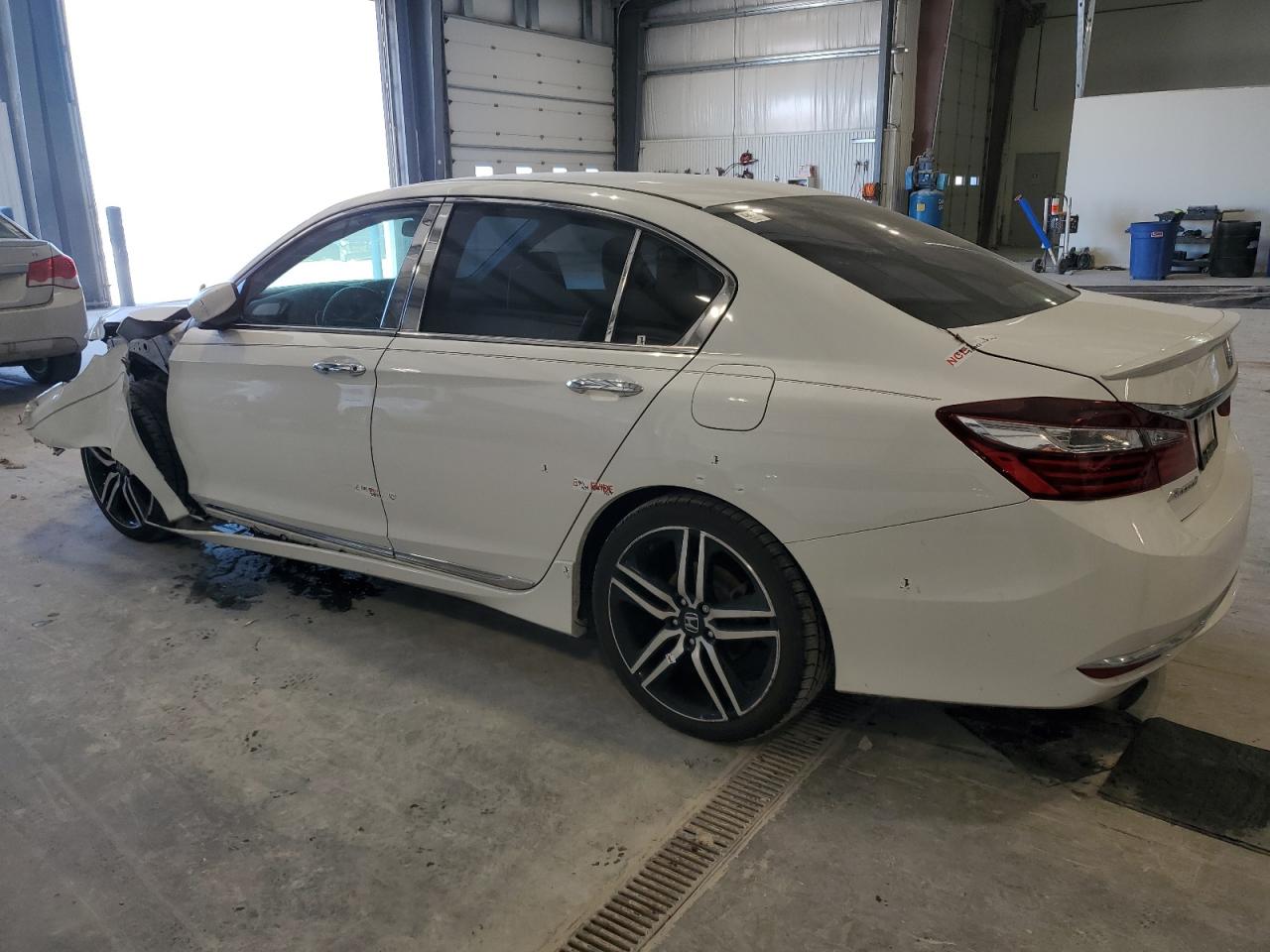 2016 Honda Accord VIN 1HGCR2F55GA222475 Copart auction photo, front end damage thumbnail 2