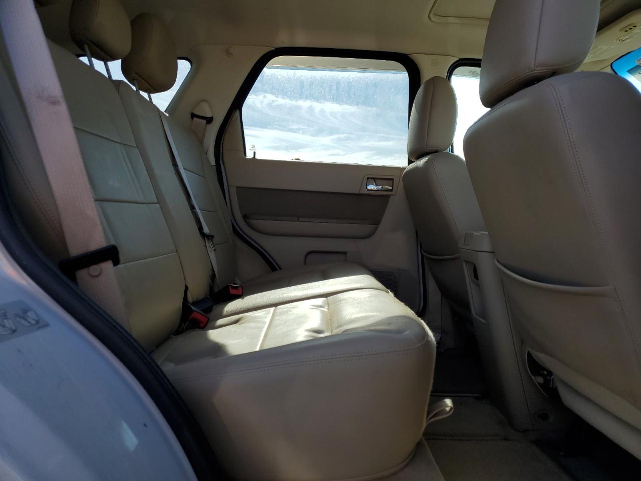 2012 Ford Escape VIN 1FMCU9EG3CKA54585 Copart auction photo, undercarriage / minor dent/scratches damage thumbnail 11