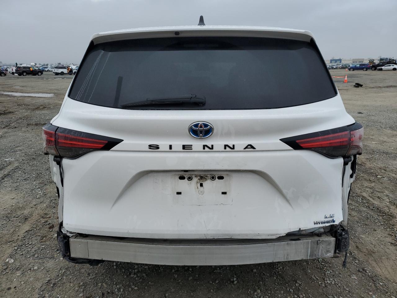 2021 Toyota Sienna VIN 5TDKRKECXMS045446 Copart auction photo, rear end damage thumbnail 6
