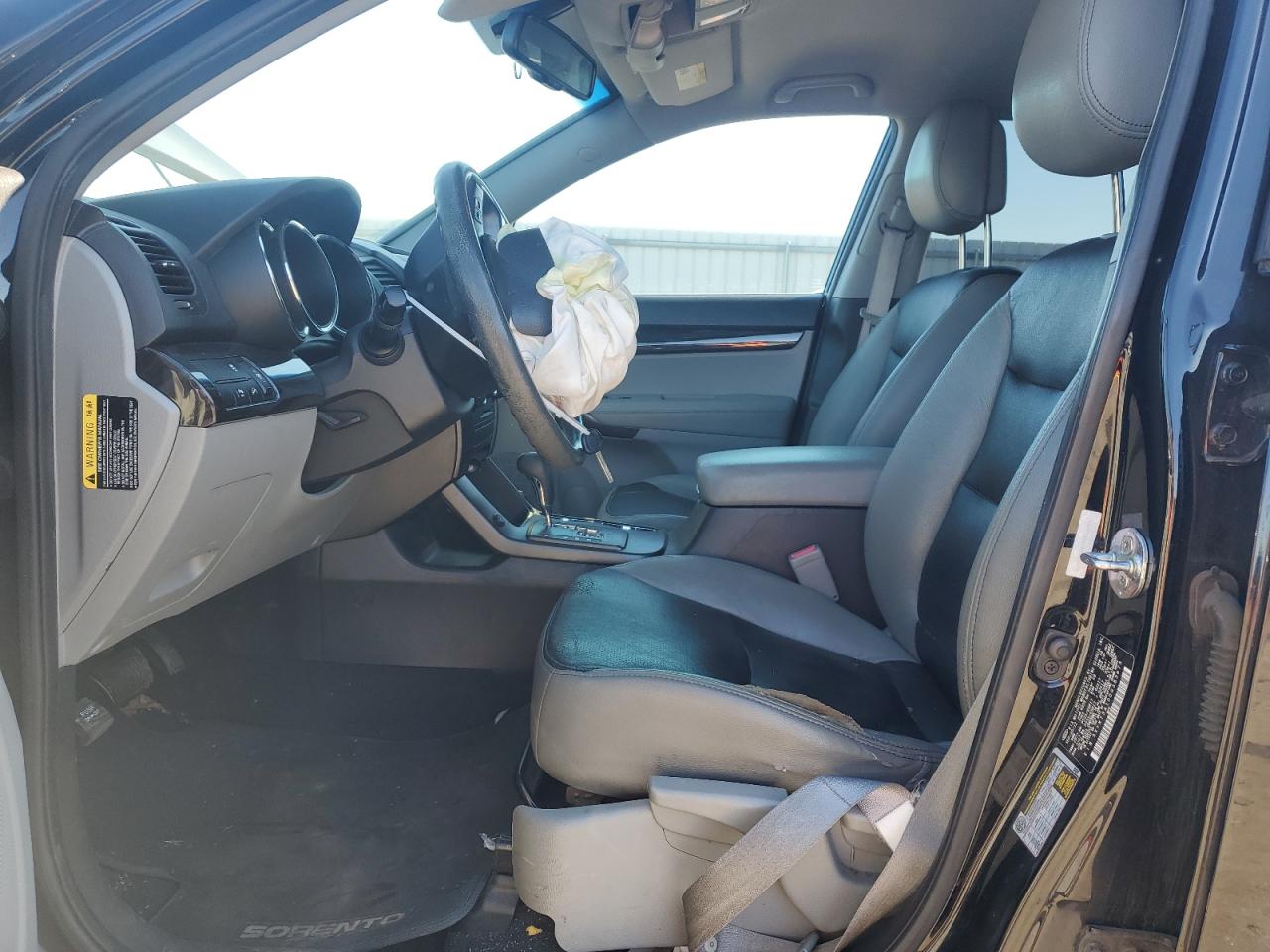 2013 KIA Sorento VIN 5XYKT3A10DG383673 Copart auction photo, front end / minor dent/scratches damage thumbnail 7