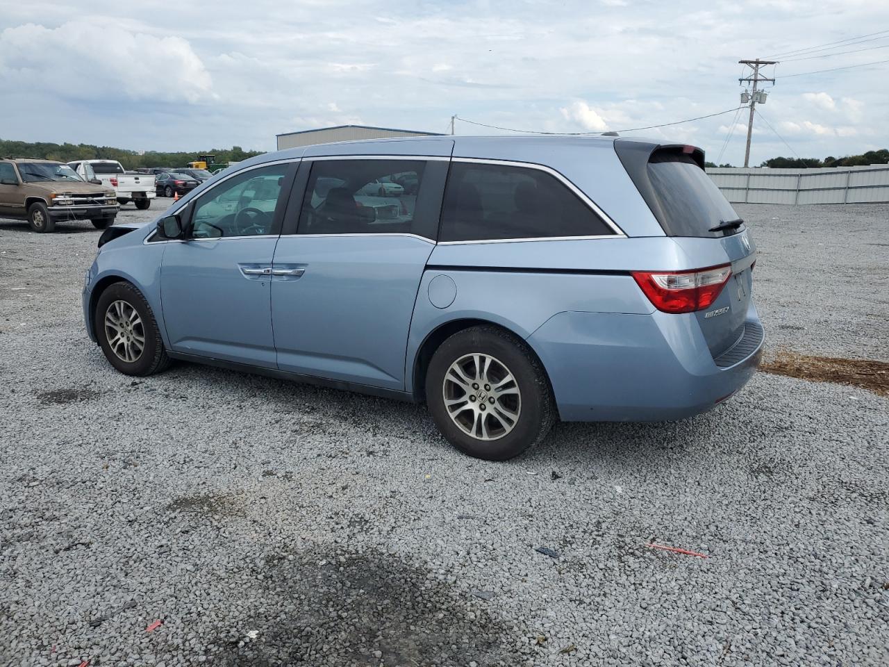 2011 Honda Odyssey VIN 5FNRL5H66BB012971 Copart auction photo, front end / minor dent/scratches damage thumbnail 2