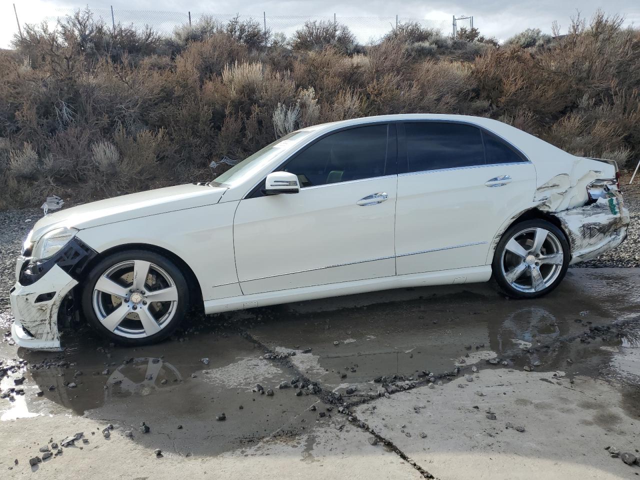 2010 Mercedes-Benz E-klasse VIN WDDHF5GB6AA123633