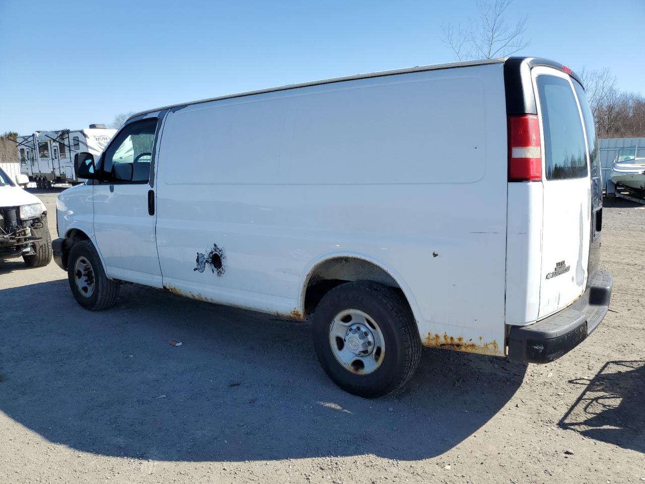 2007 Chevrolet Express VIN 1GCGG25V171174013 Copart auction photo, rear end / minor dent/scratches damage thumbnail 2