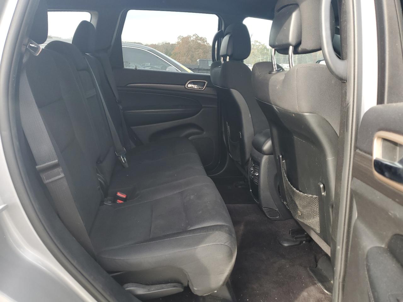 2017 Jeep Grand Cherokee VIN 1C4RJFAGXHC706552 Copart auction photo, front end damage thumbnail 11