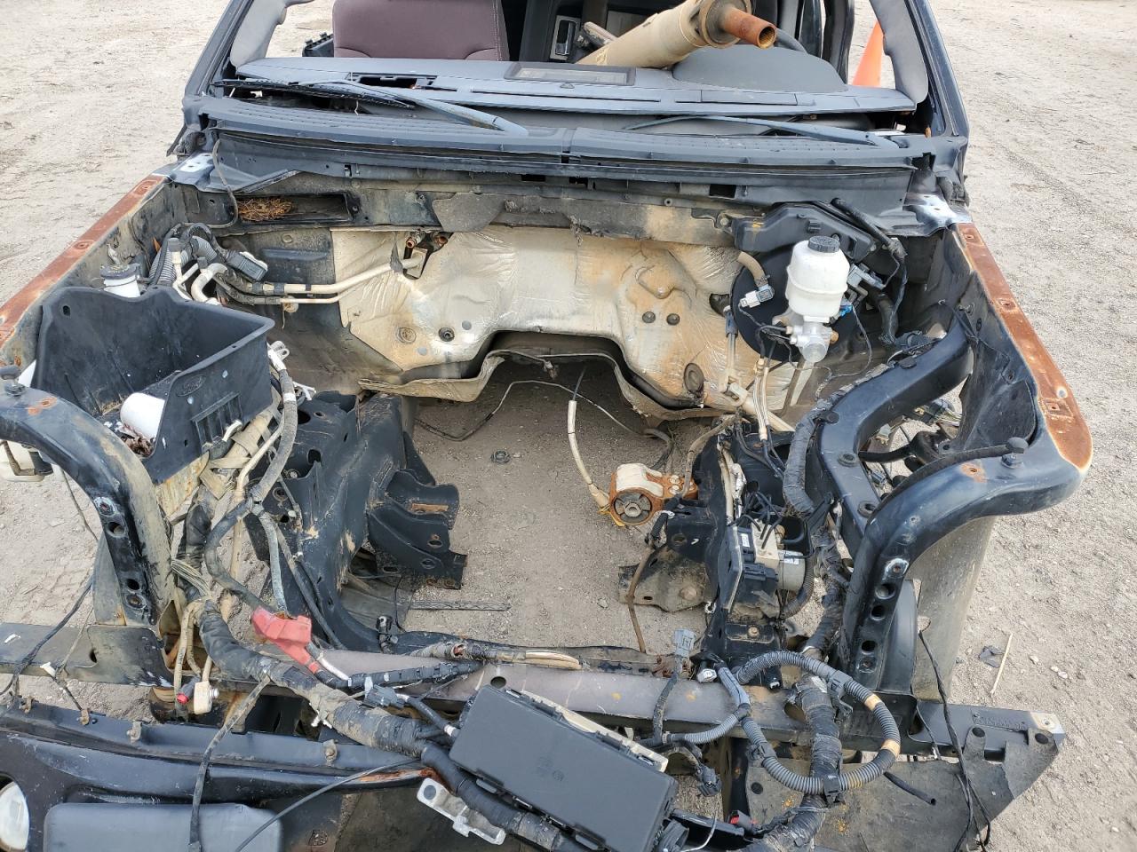 2010 Ford F-150 VIN 1FTFW1EV0AKA26543 Copart auction photo, stripped damage thumbnail 11