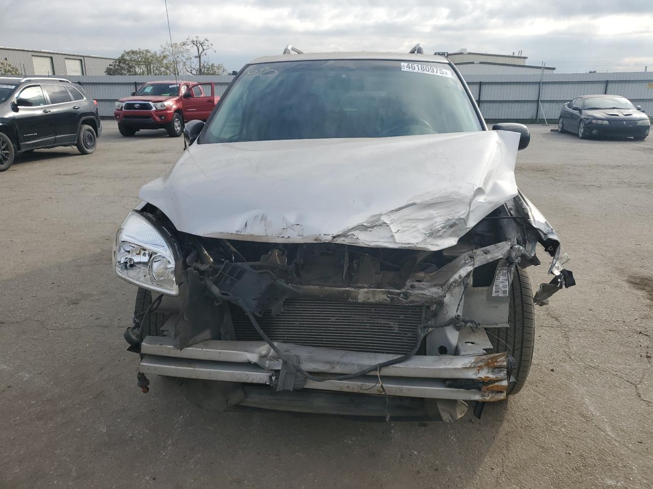 2006 Pontiac Montana VIN 1GMDV33LX6D200357 Copart auction photo, front end / side damage thumbnail 5