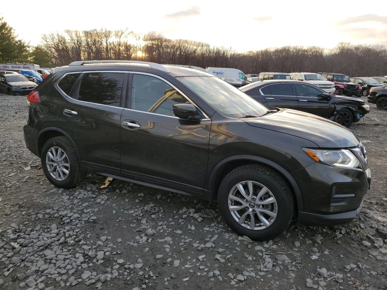 2017 Nissan Rogue VIN KNMAT2MV8HP544438 Copart auction photo, all over damage thumbnail 4