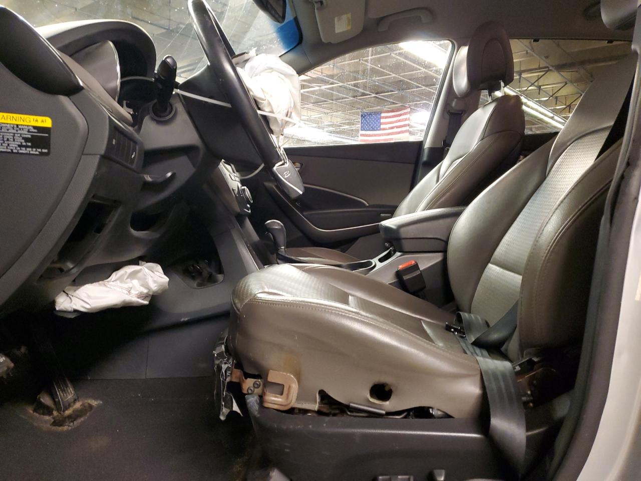 2015 Hyundai Santa Fe VIN 5XYZU3LB0FG264459 Copart auction photo, front end / side damage thumbnail 7