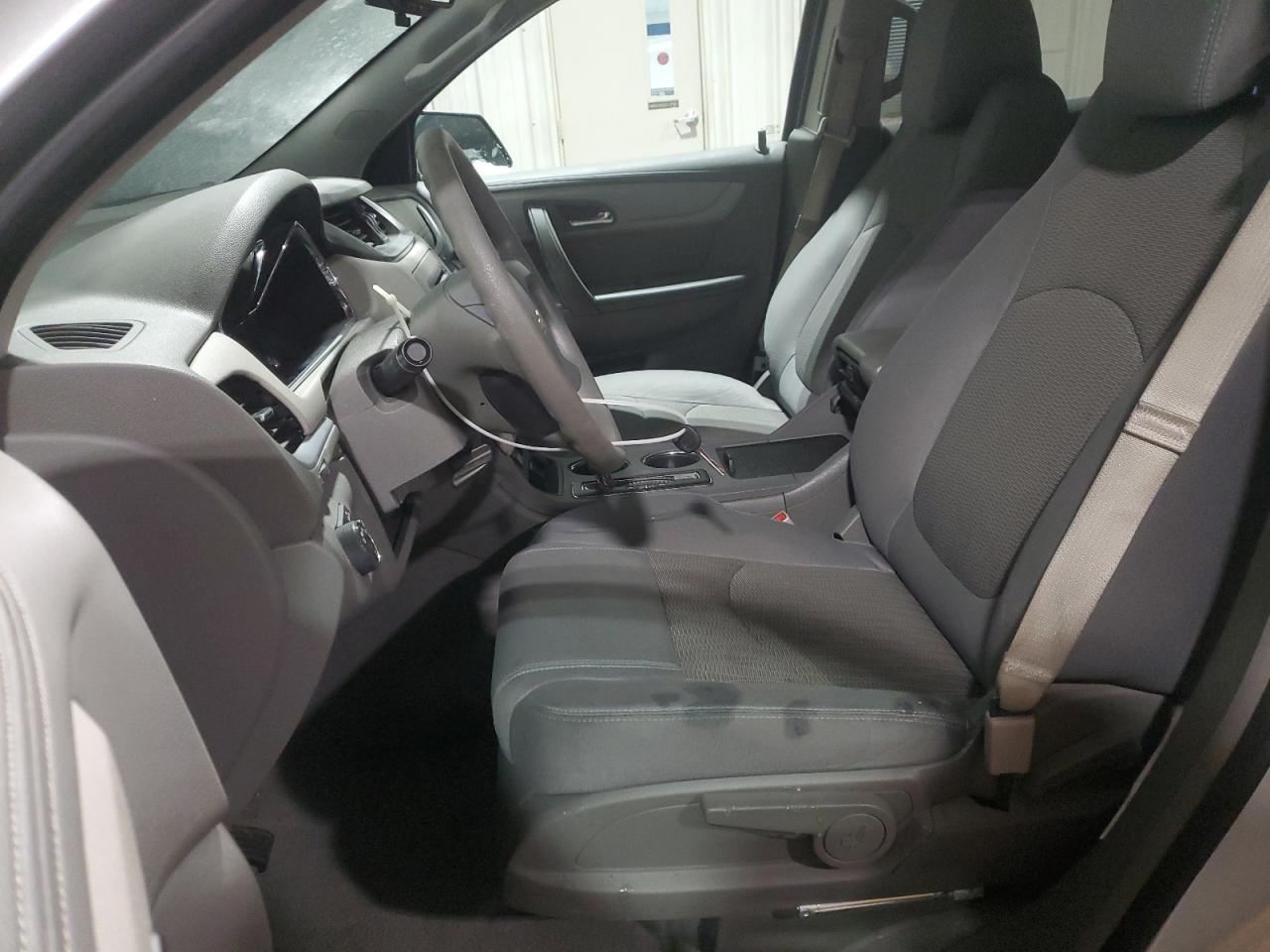 2017 Chevrolet Traverse VIN 1GNKVFED7HJ261325 Copart auction photo, side / front end damage thumbnail 7
