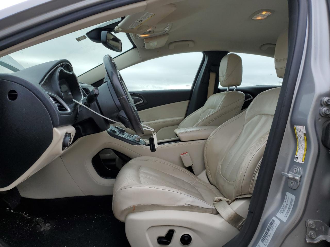 2015 Chrysler 200 VIN 1C3CCCCB1FN607138 Copart auction photo, front end / rear end damage thumbnail 7