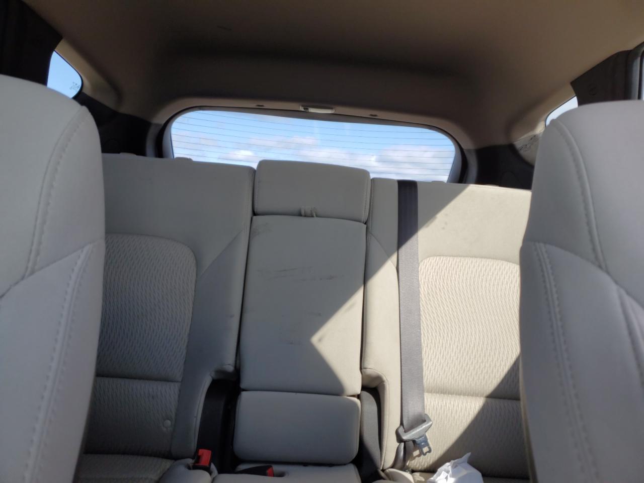 2013 Hyundai Santa Fe VIN 5XYZU3LB0DG091801 Copart auction photo, front end / minor dent/scratches damage thumbnail 10