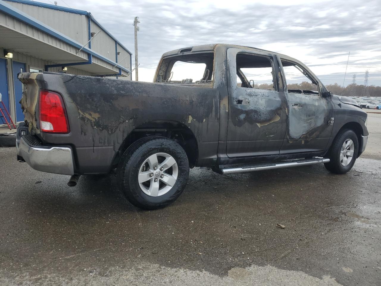 2019 RAM 1500 VIN 1C6RR6KG0KS726806 Copart auction photo, burn damage thumbnail 3