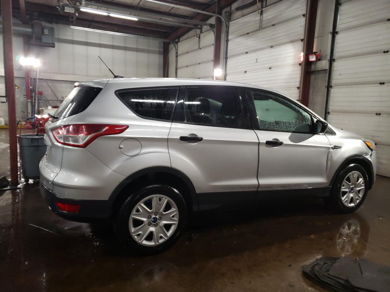 2015 Ford Escape VIN 1FMCU0F78FUC28878 Copart auction photo, front end / minor dent/scratches damage thumbnail 3