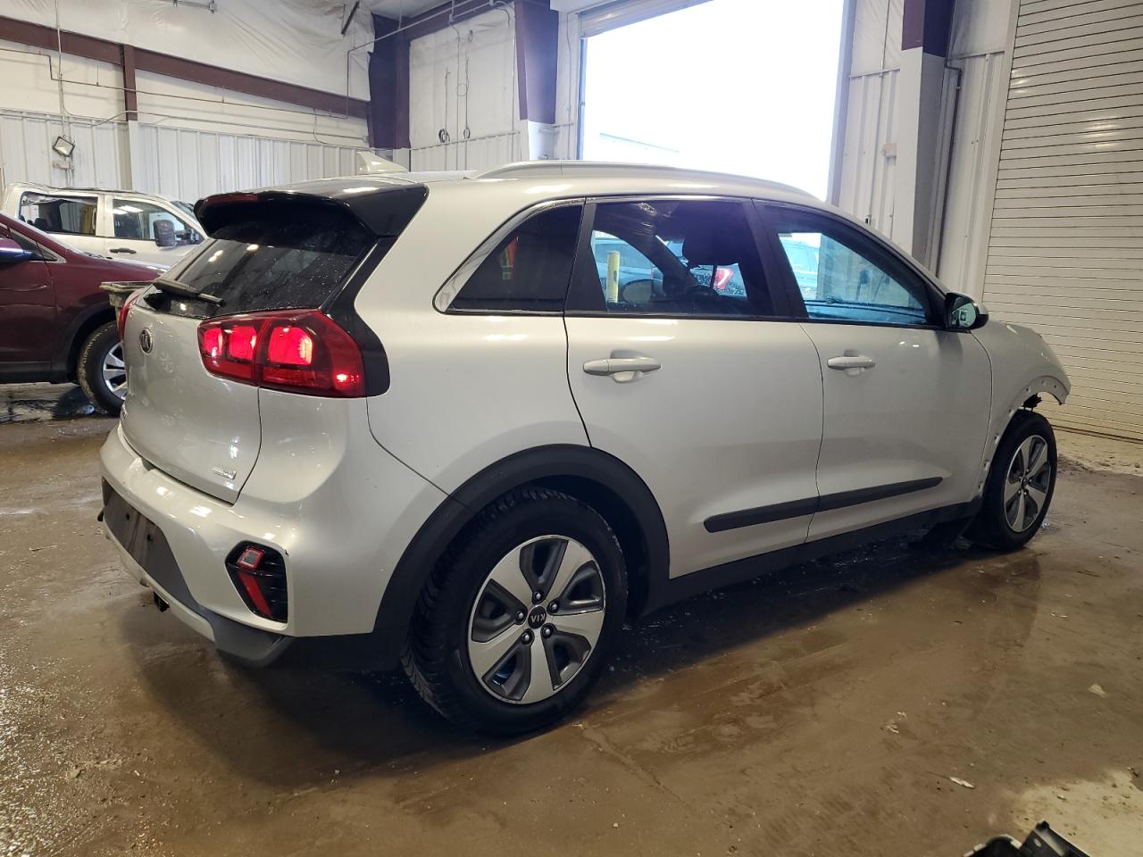 2021 KIA Niro VIN KNDCB3LC7M5488449 Copart auction photo, front end damage thumbnail 3