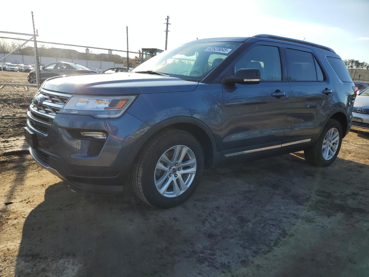 2018 Ford Explorer VIN 1FM5K8D8XJGB15823