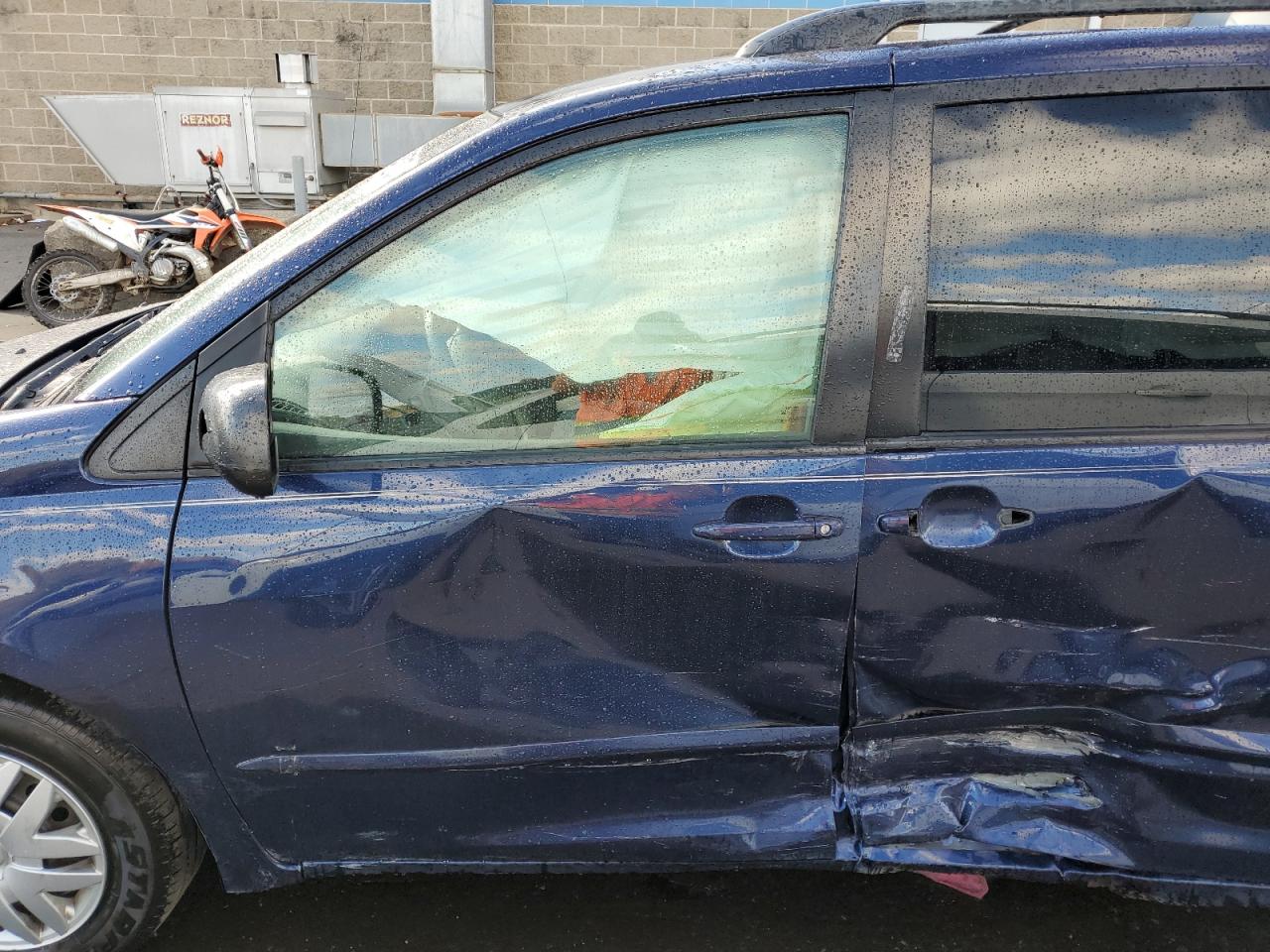 2006 Toyota Sienna VIN 5TDZA23C06S479158 Copart auction photo, side damage thumbnail 7