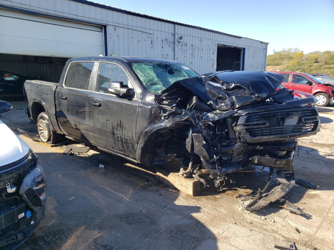 2020 RAM 1500 VIN 1C6SRFJT8LN173791 Copart auction photo, front end / rear end damage thumbnail 4