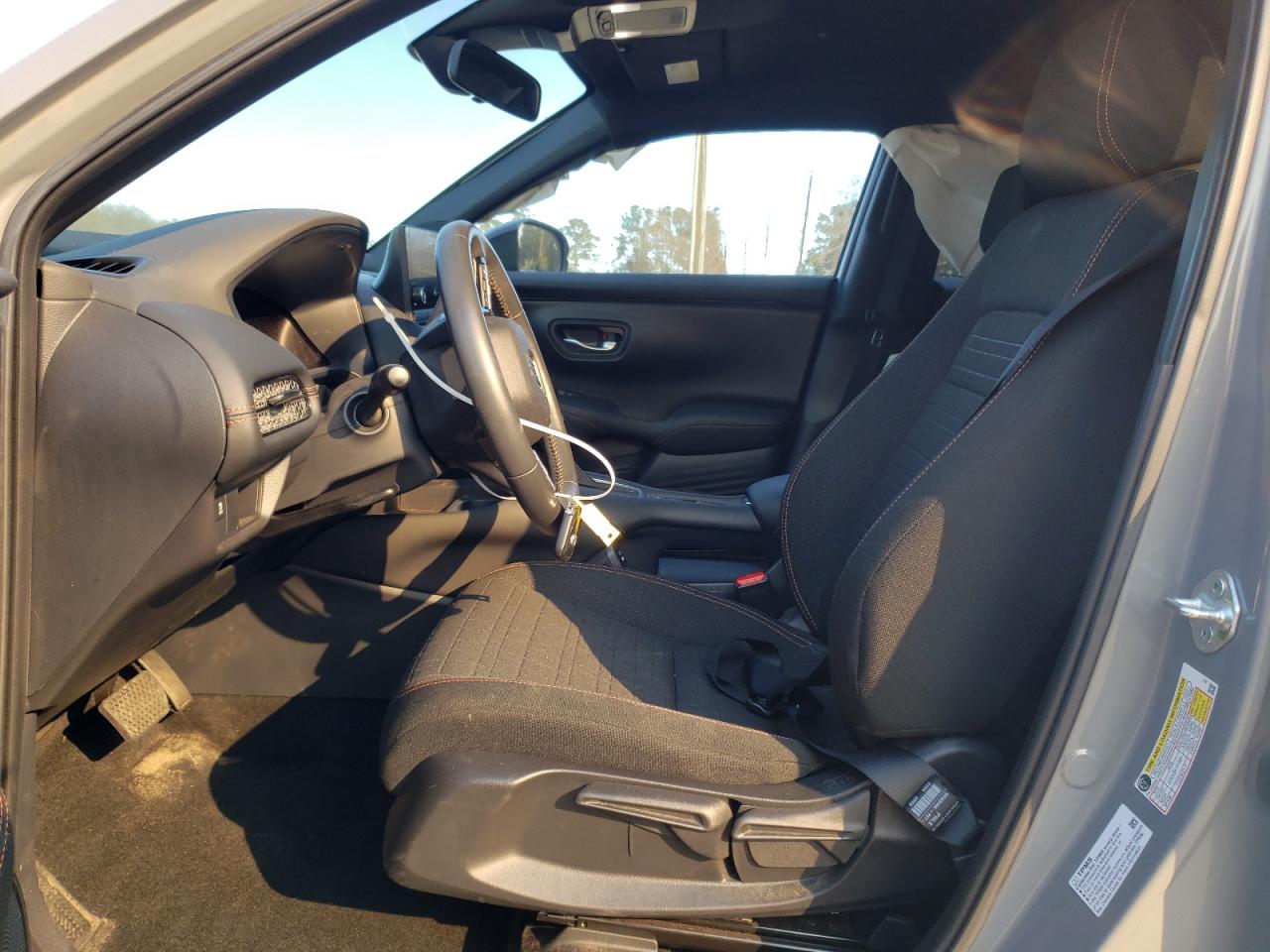 2024 Honda HR-V VIN 3CZRZ2H5XRM778061 Copart auction photo, side damage thumbnail 7
