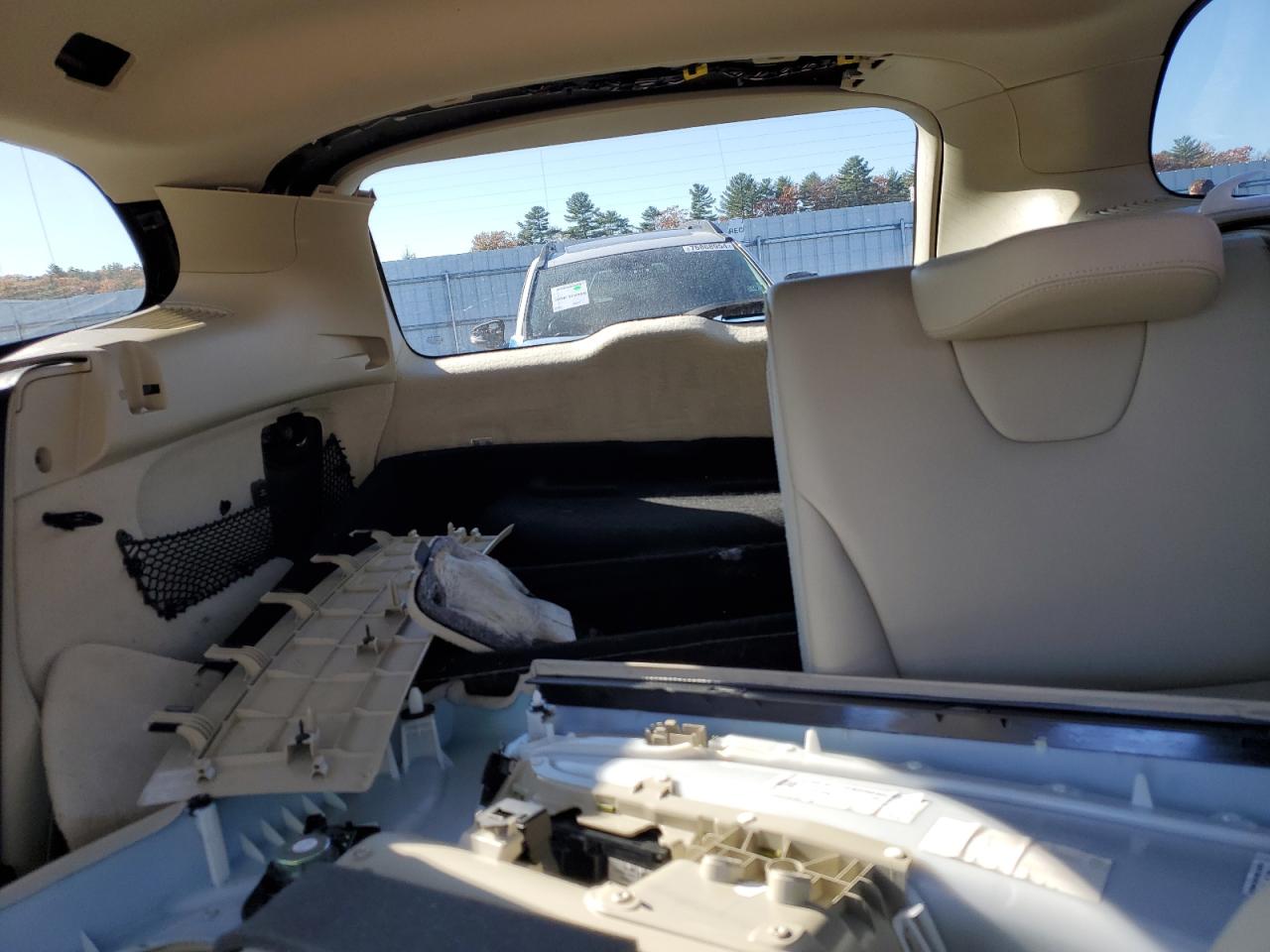 2015 Volvo XC60 VIN YV4612RM6F2635338 Copart auction photo, biohazard/chemical damage thumbnail 10