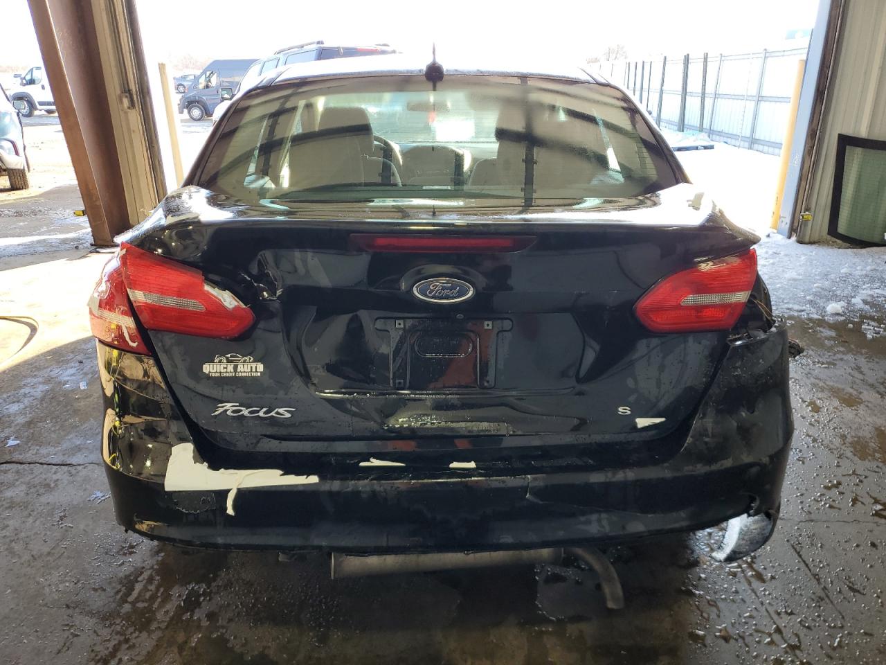 2018 Ford Focus VIN 1FADP3F26JL212480 Copart auction photo, rear end / minor dent/scratches damage thumbnail 6
