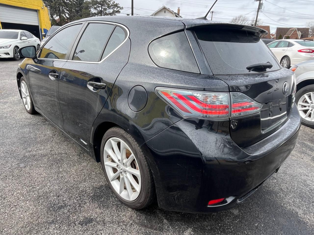 2012 Lexus CT VIN JTHKD5BH8C2082984 Copart auction photo, minor dent/scratches / normal wear damage thumbnail 3