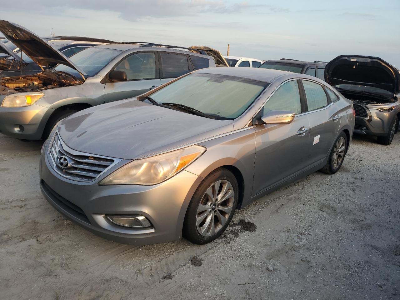 2012 Hyundai Azera VIN KMHFG4JG2CA150100