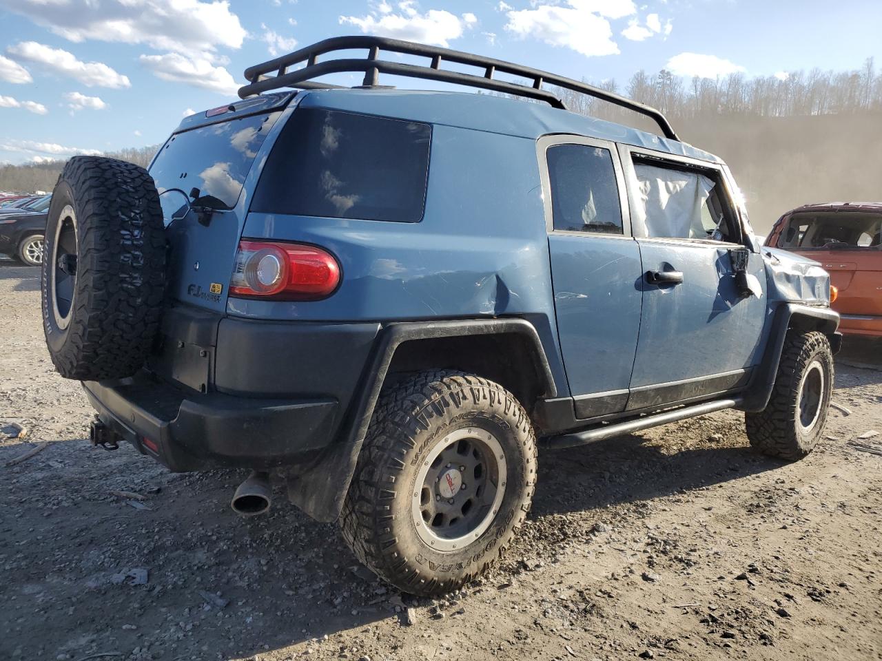 2014 Toyota FJ Cruiser VIN JTEBU4BF7EK196077 Copart auction photo, water/flood / all over damage thumbnail 3