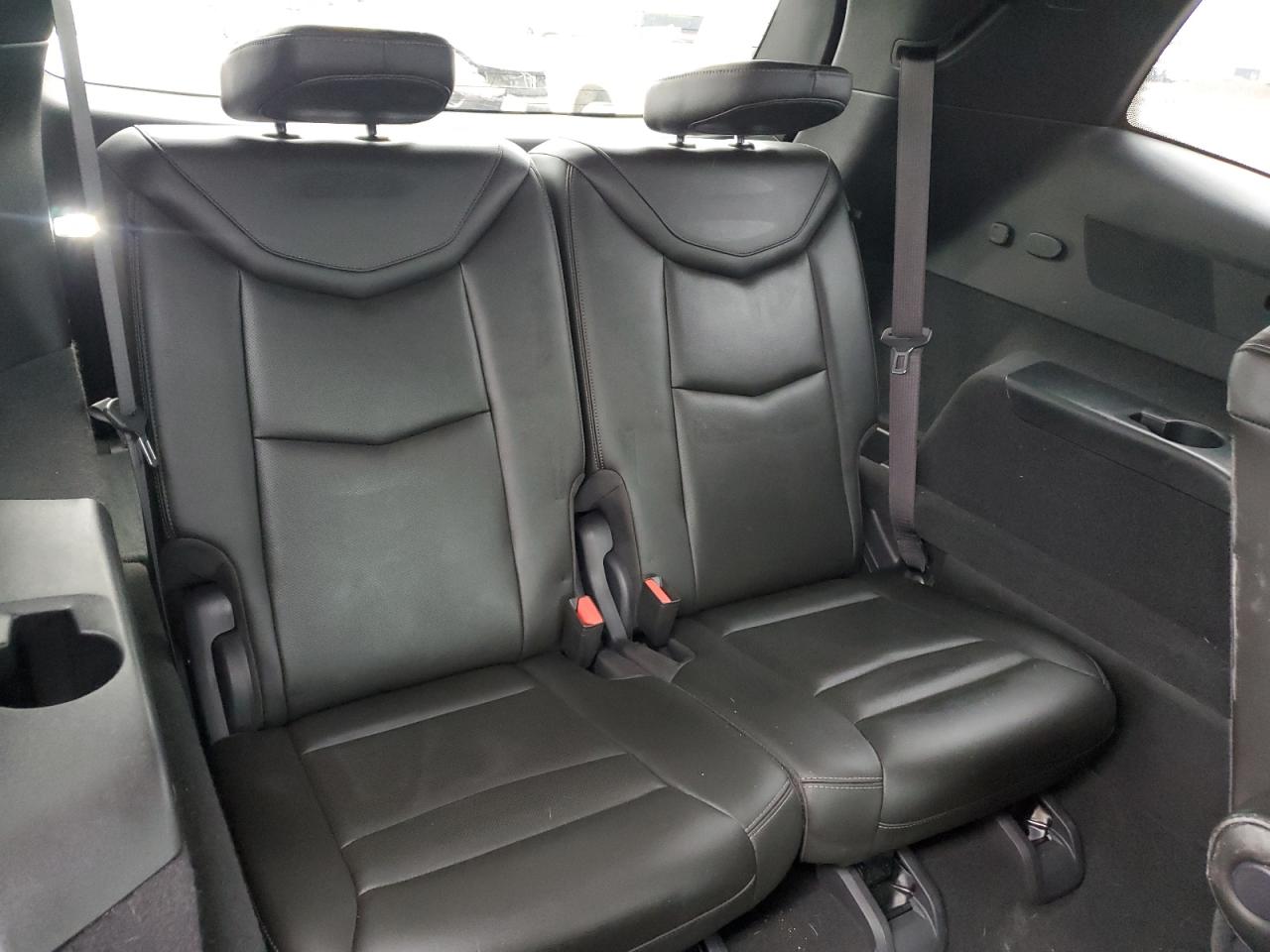 2020 Cadillac XT6 VIN 1GYKPCRS0LZ173389 Copart auction photo, rear end / minor dent/scratches damage thumbnail 10