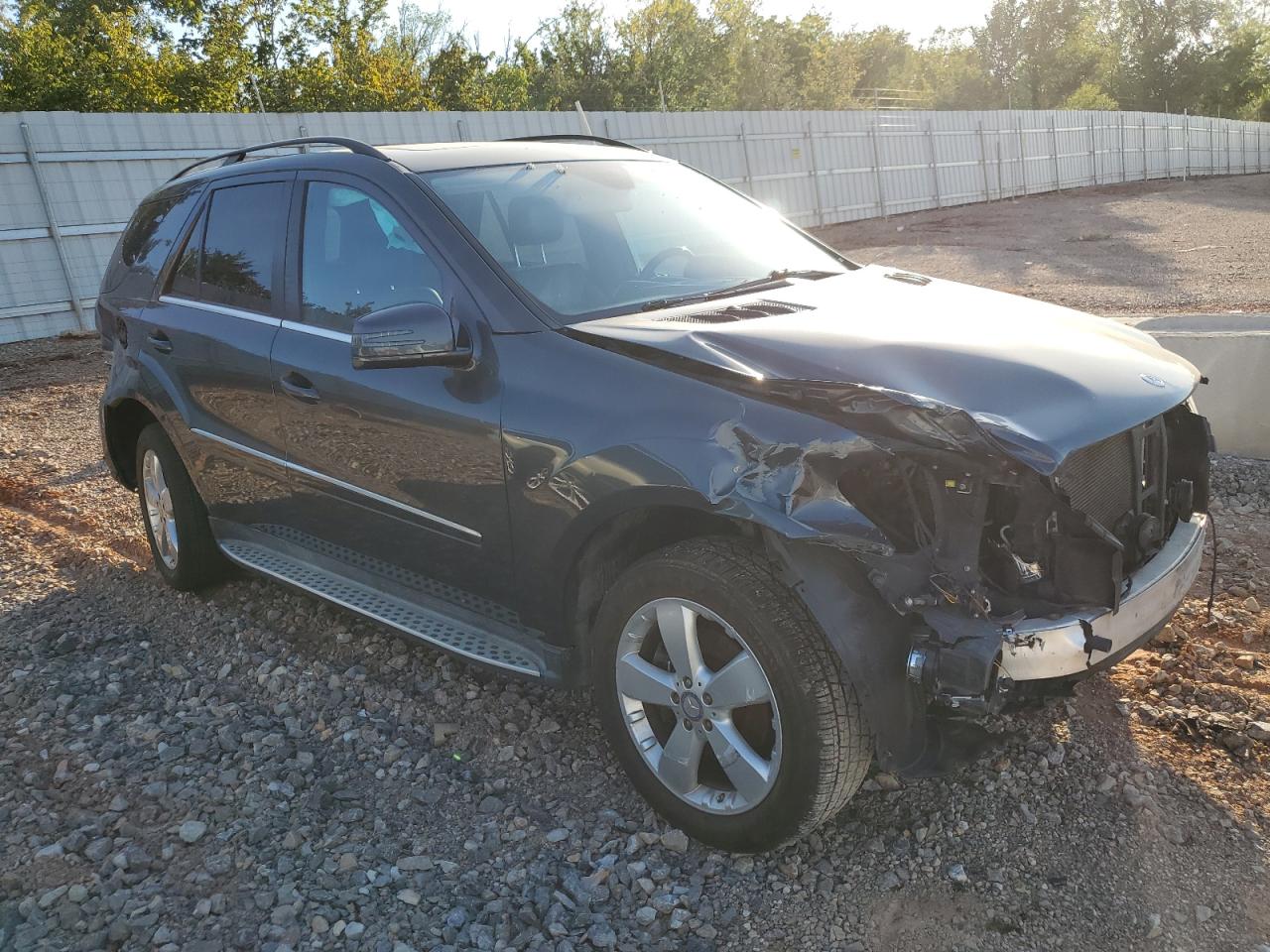 2011 Mercedes-Benz M-klasse VIN 4JGBB8GB8BA693708 Copart auction photo, all over / undercarriage damage thumbnail 4