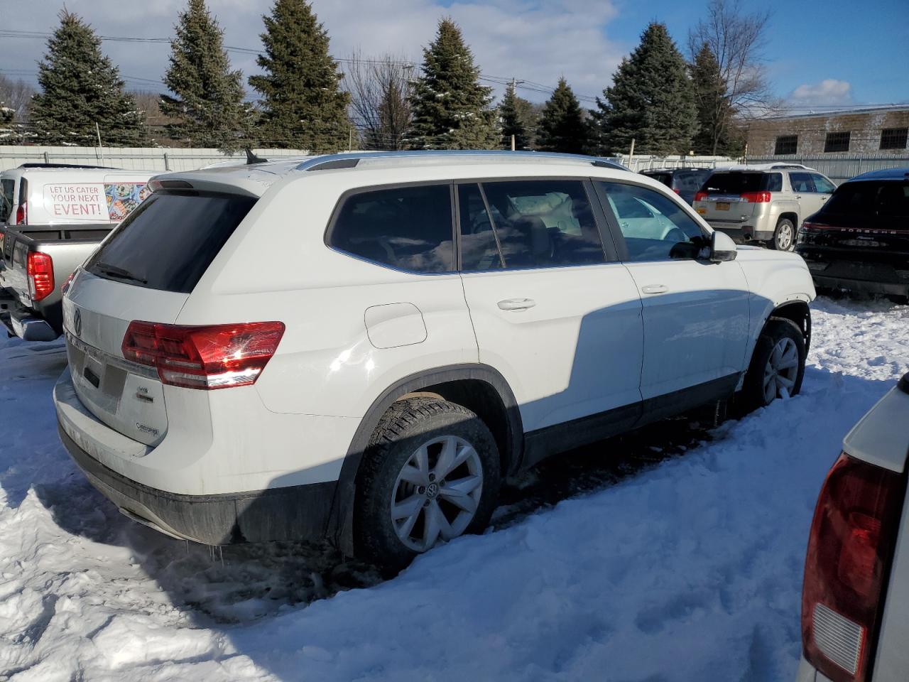 2018 Volkswagen Atlas VIN 1V2KR2CA9JC519528 Copart auction photo, front end damage thumbnail 3