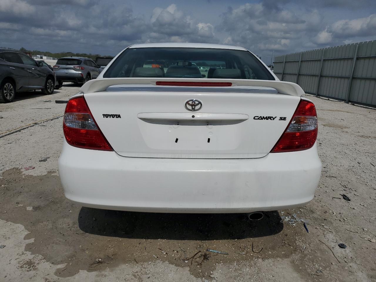 2002 Toyota Camry VIN JTDBE32K520037624 Copart auction photo, front end damage thumbnail 6