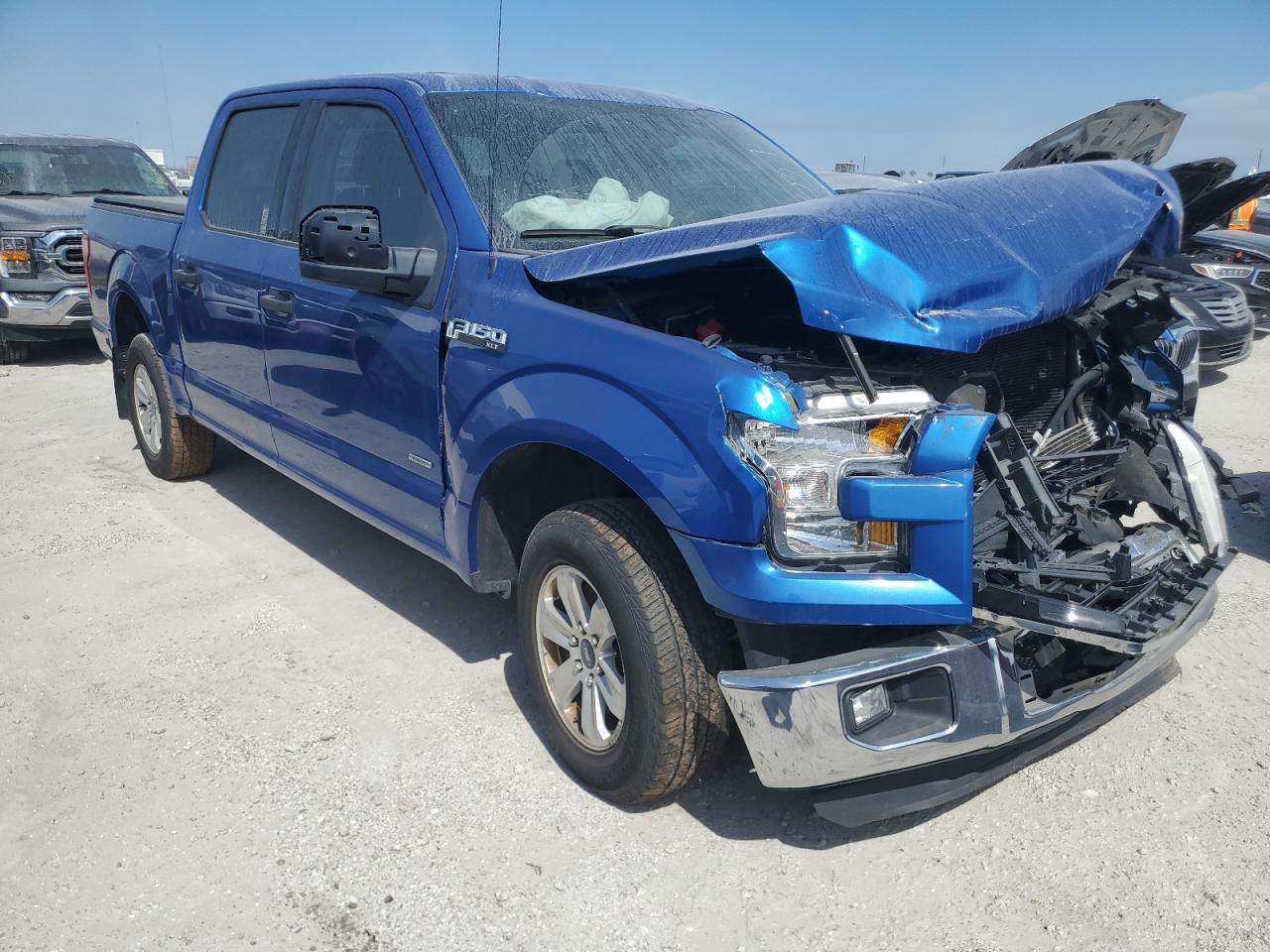 2016 Ford F-150 VIN 1FTEW1CP1GFC97094 Copart auction photo, front end / water/flood damage thumbnail 4