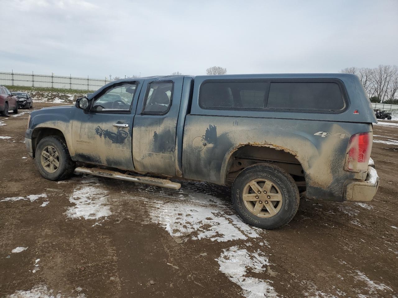 2011 GMC Sierra VIN 1GTR2VE36BZ419261 Copart auction photo, all over damage thumbnail 2